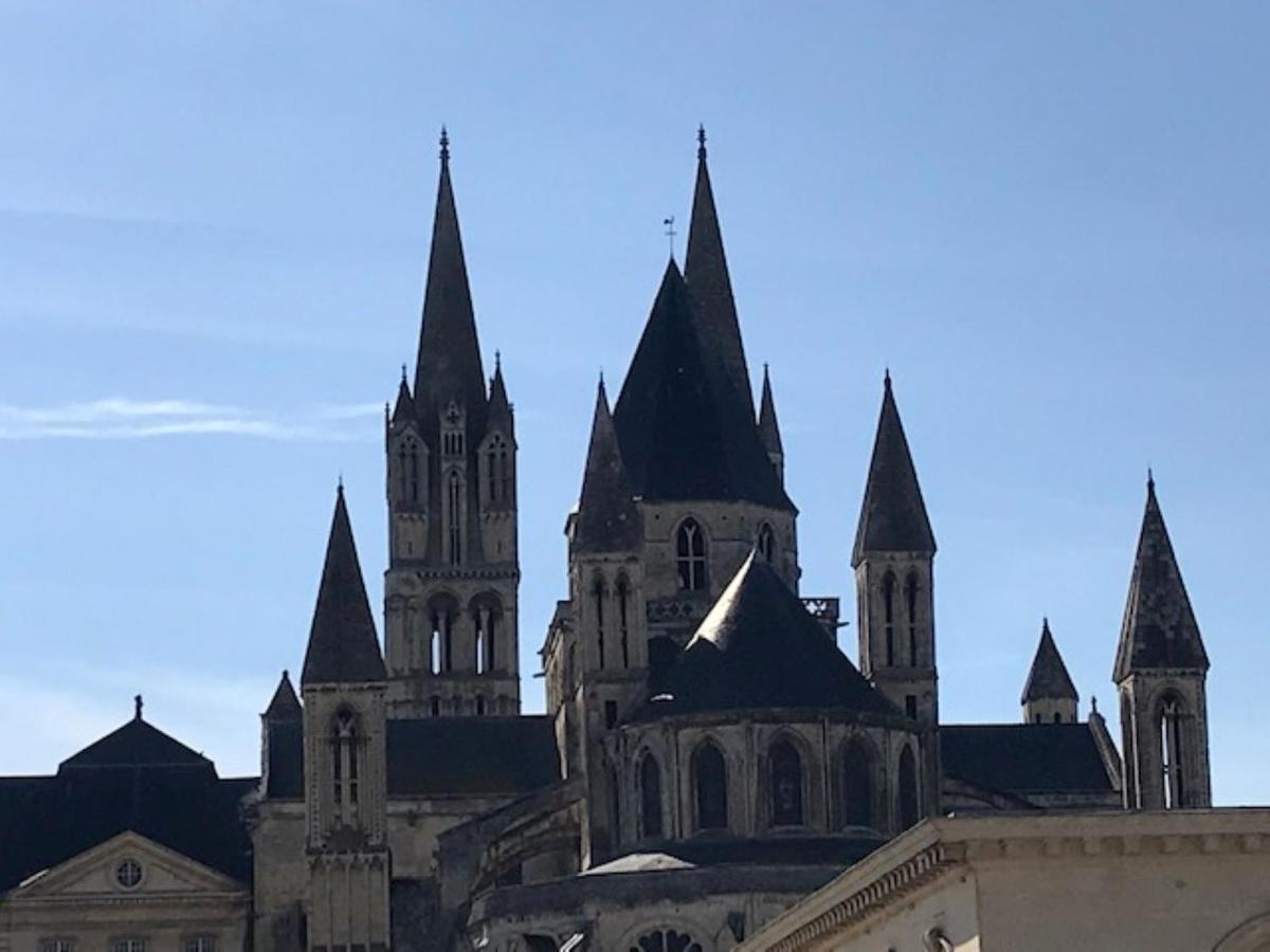 Logis Hotel Du Chateau Caen Esterno foto