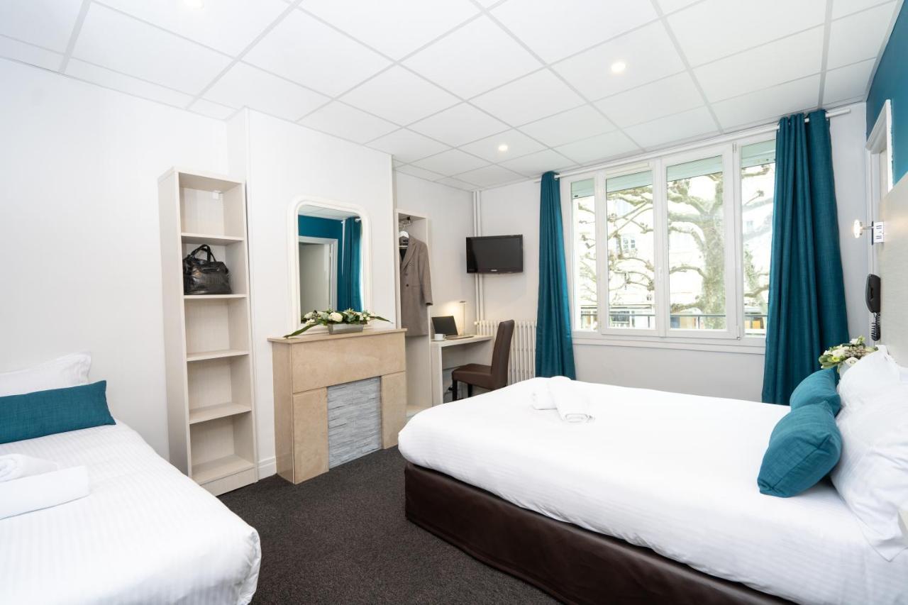 Logis Hotel Du Chateau Caen Esterno foto