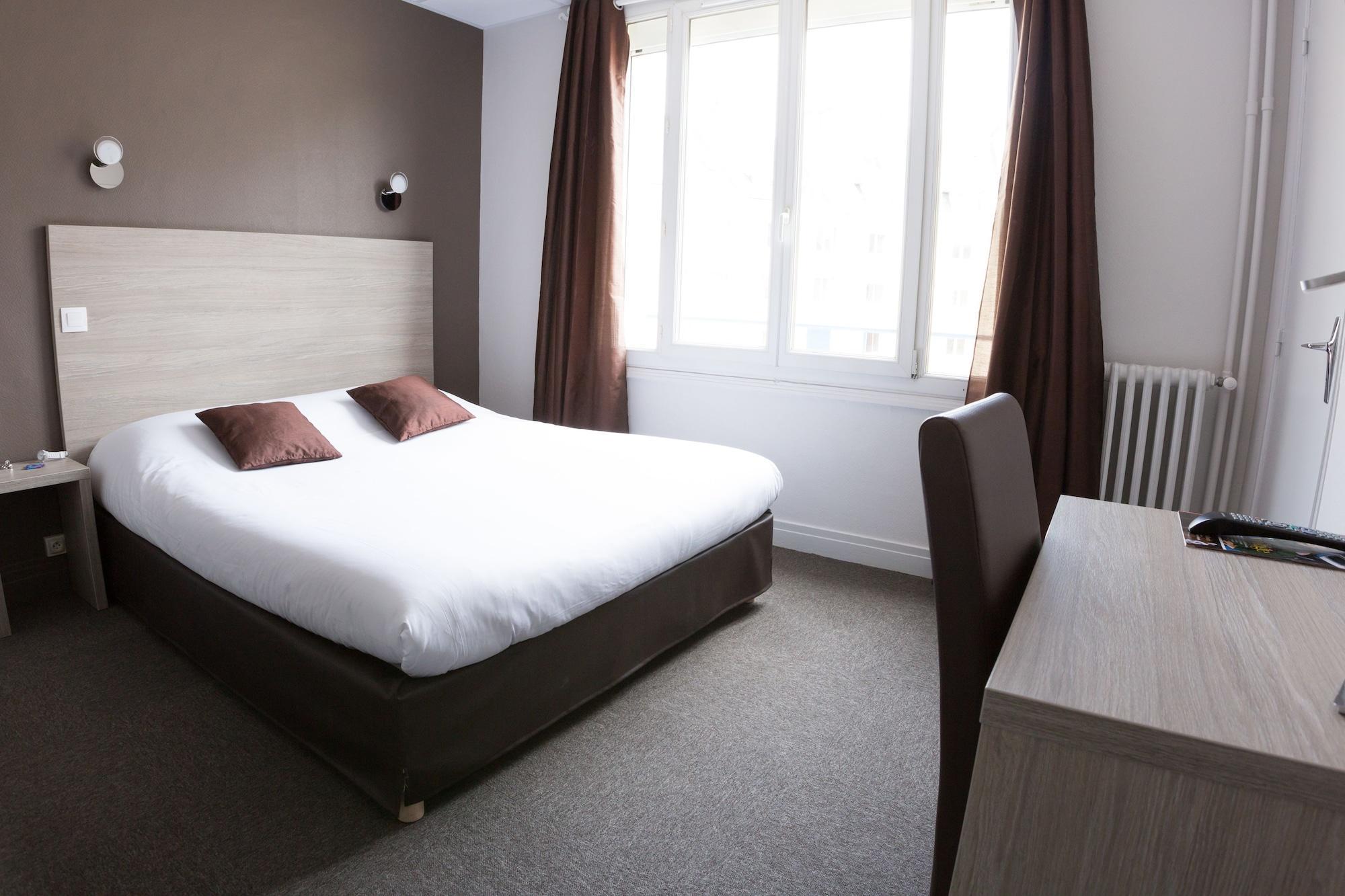 Logis Hotel Du Chateau Caen Esterno foto