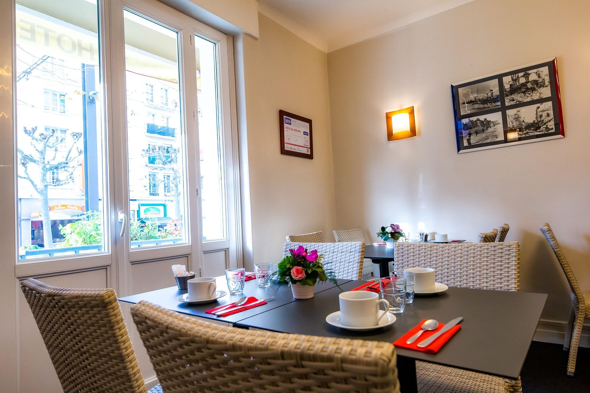 Logis Hotel Du Chateau Caen Esterno foto