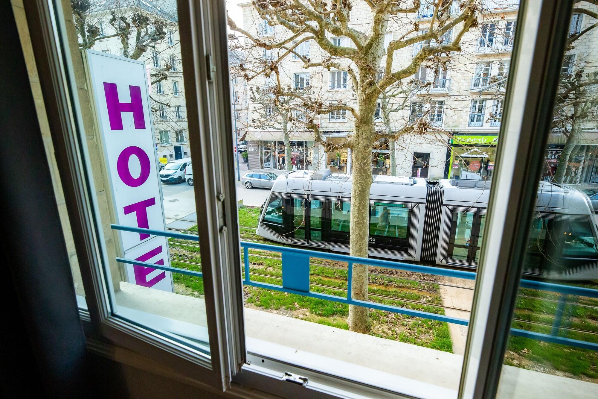 Logis Hotel Du Chateau Caen Esterno foto