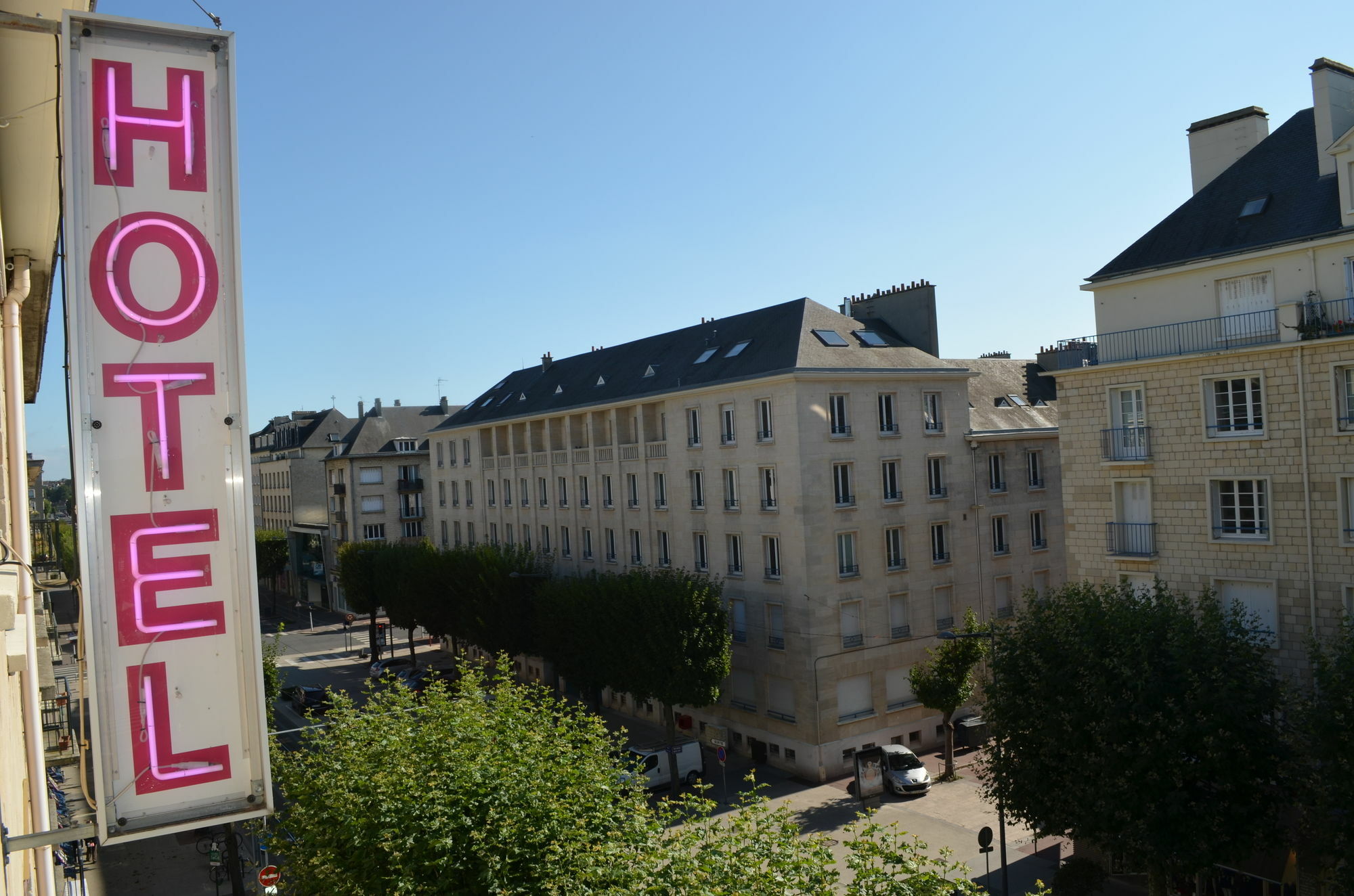 Logis Hotel Du Chateau Caen Esterno foto